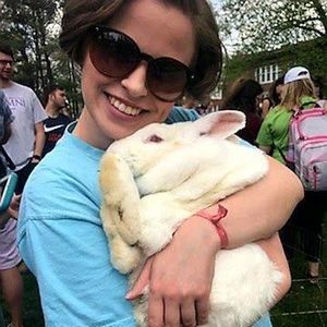 Meet your Posher, Laura